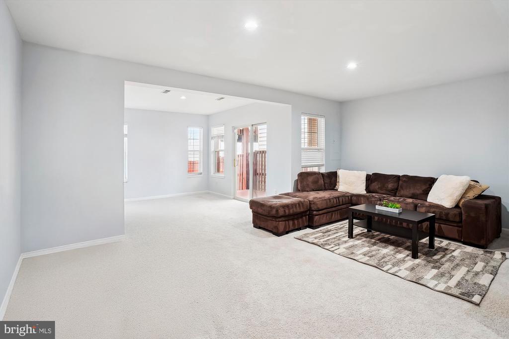 3824 Koval Ln