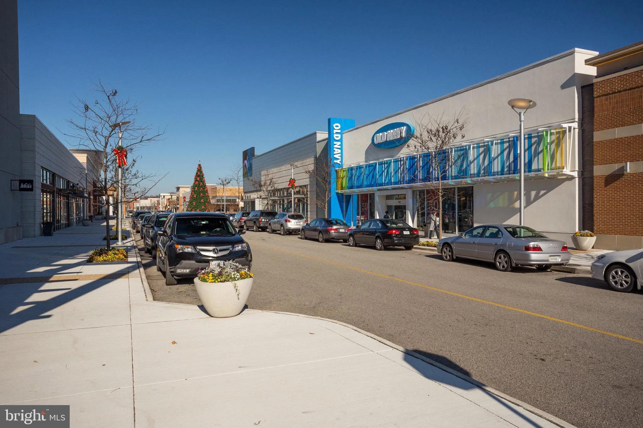 14720 Potomac Branch Dr