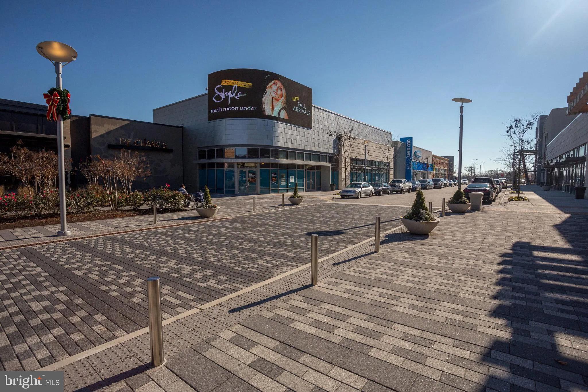 14720 Potomac Branch Dr