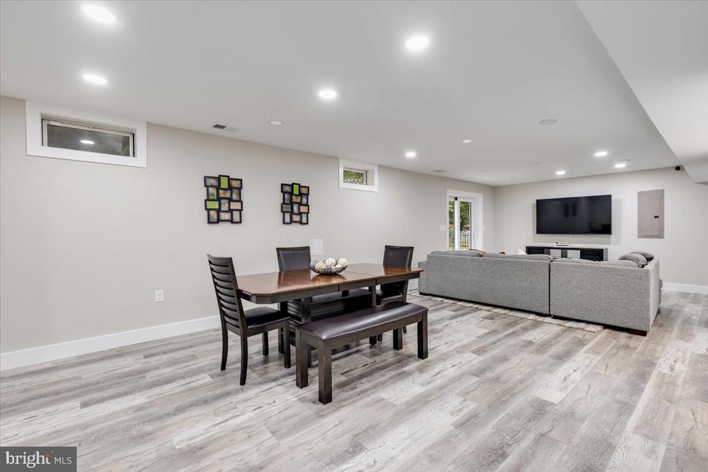 13162 CUYAHOGA COURT