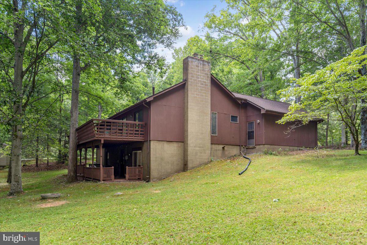 12212 WOODLARK COURT