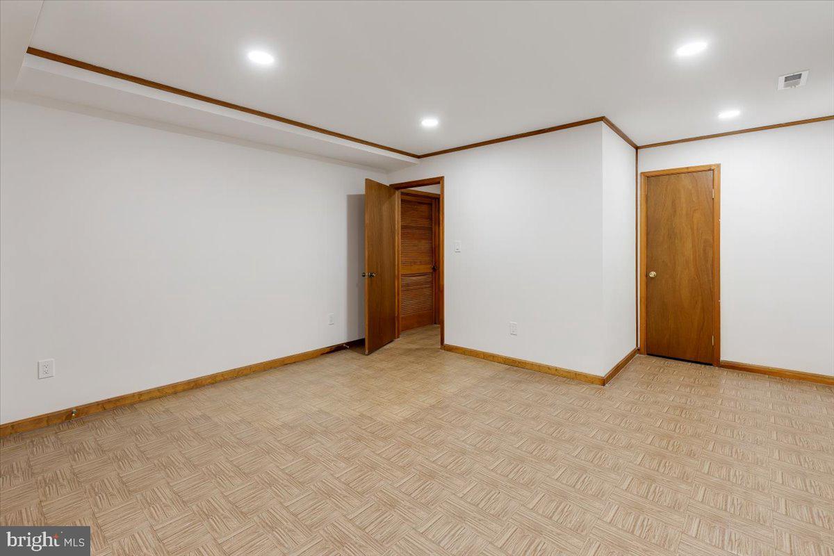 12212 WOODLARK COURT