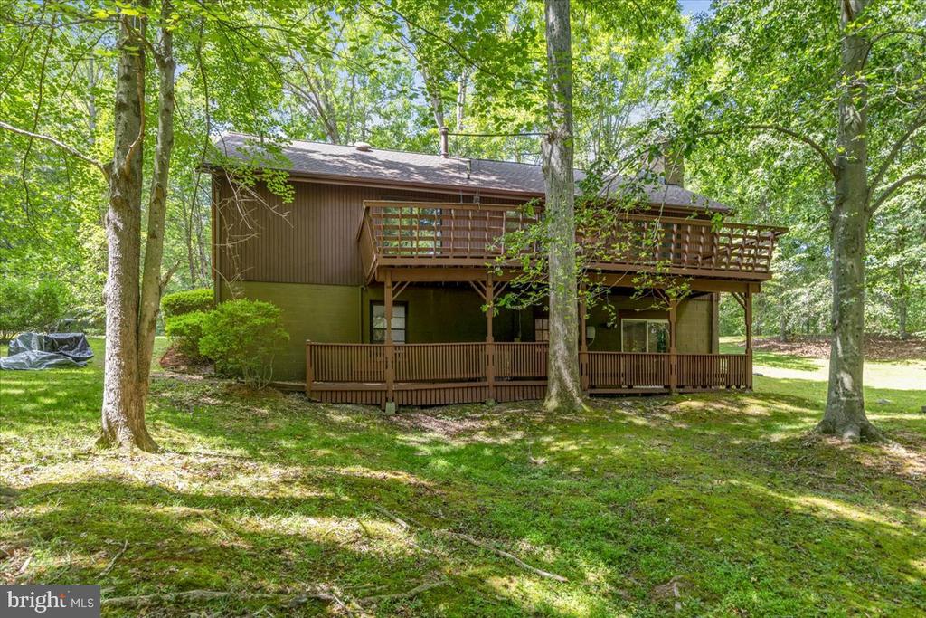 12212 WOODLARK COURT