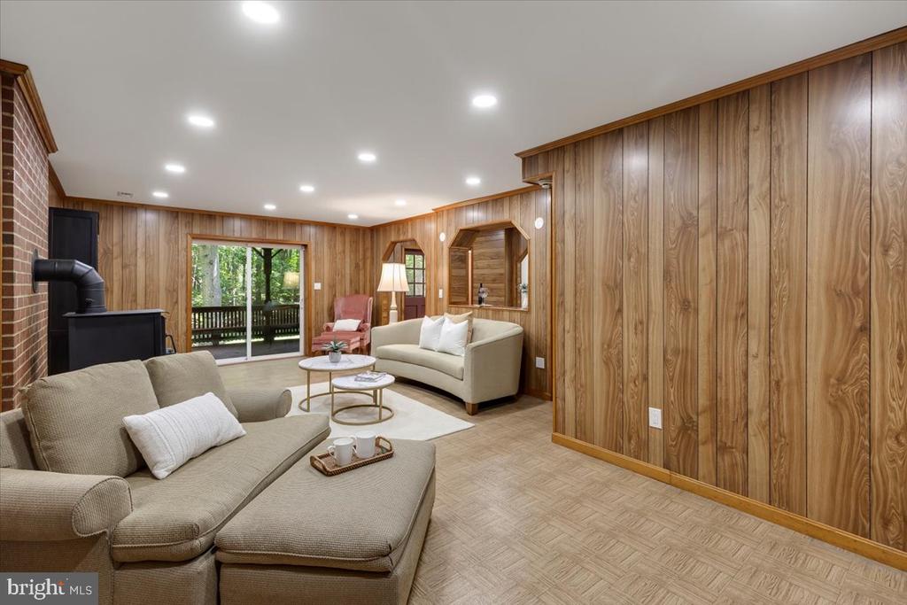 12212 WOODLARK COURT