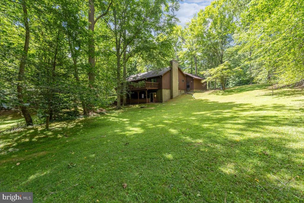 12212 WOODLARK COURT