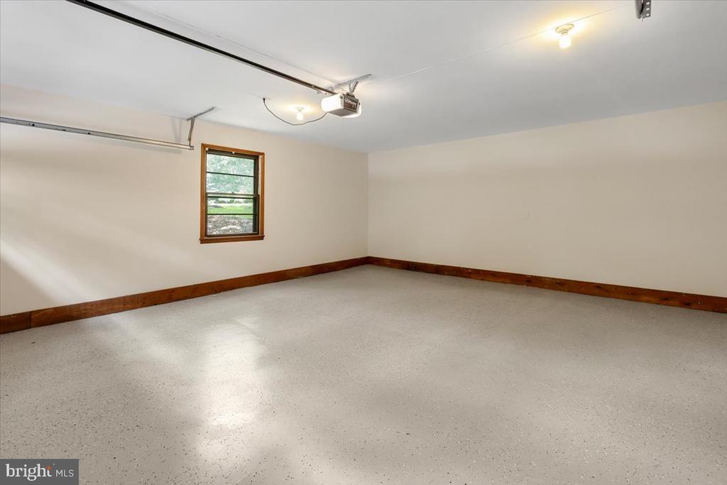 12212 WOODLARK COURT