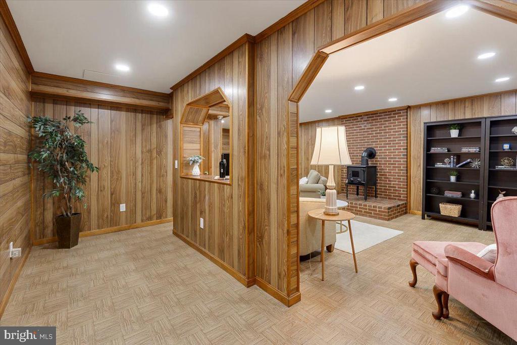 12212 WOODLARK COURT