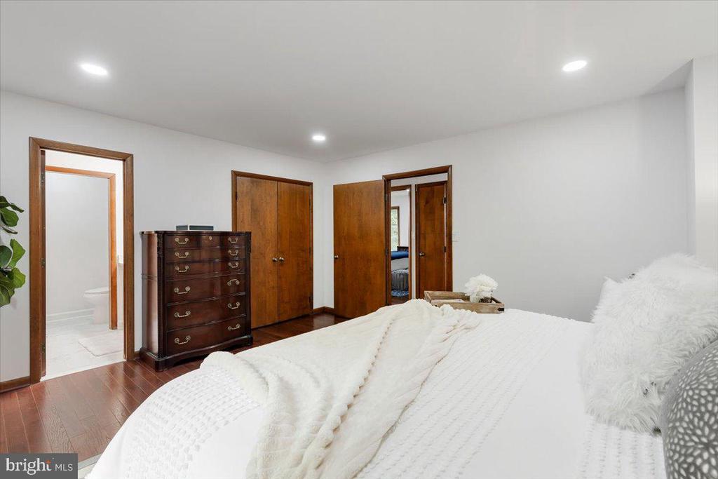 12212 WOODLARK COURT