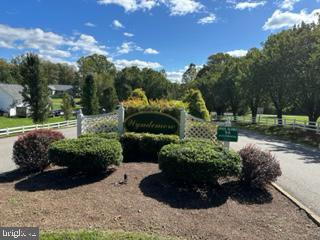 5301 Wyndemere CIRCLE