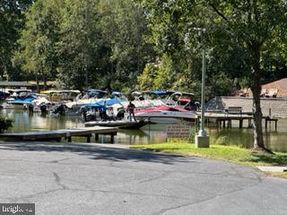 5301 Wyndemere CIRCLE