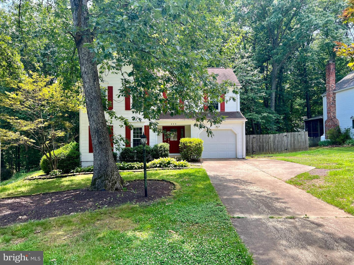 205 FATHOM COVE