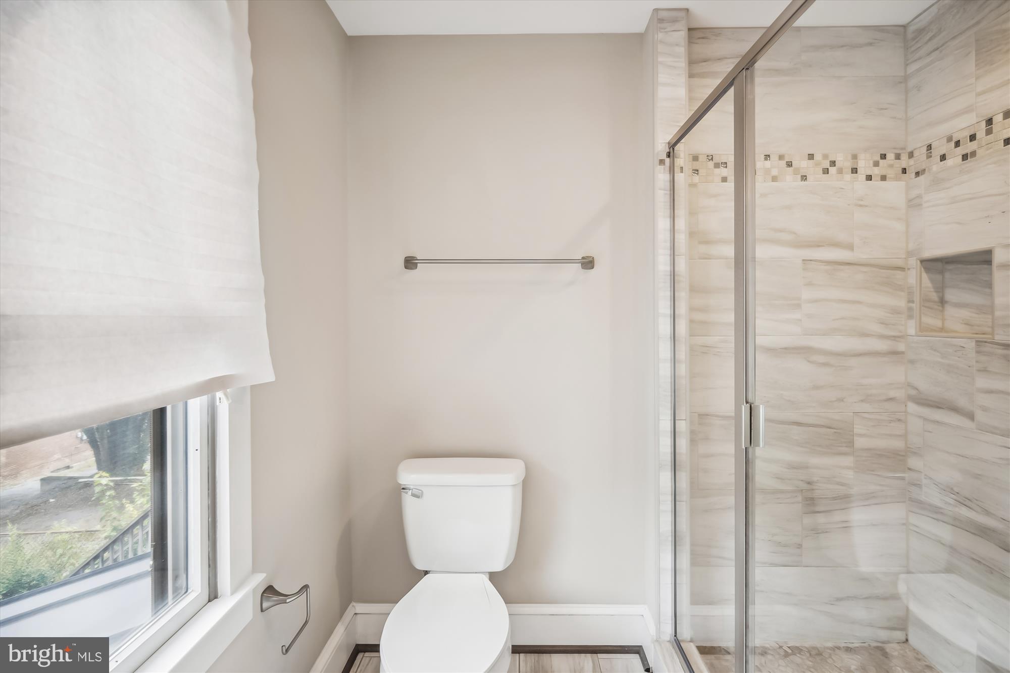 135 KENT STREET S Unit: 202