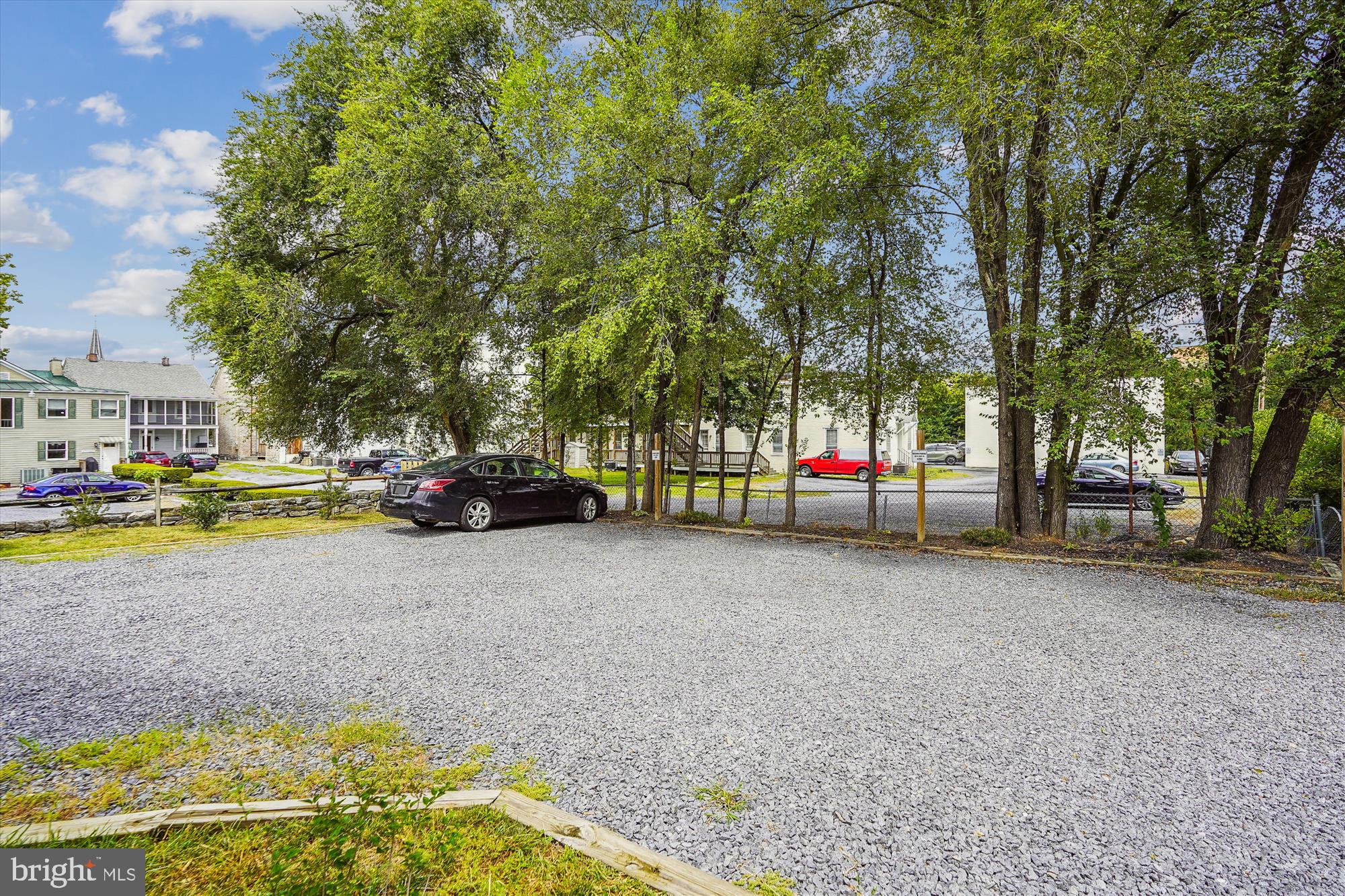 135 KENT STREET S Unit: 202