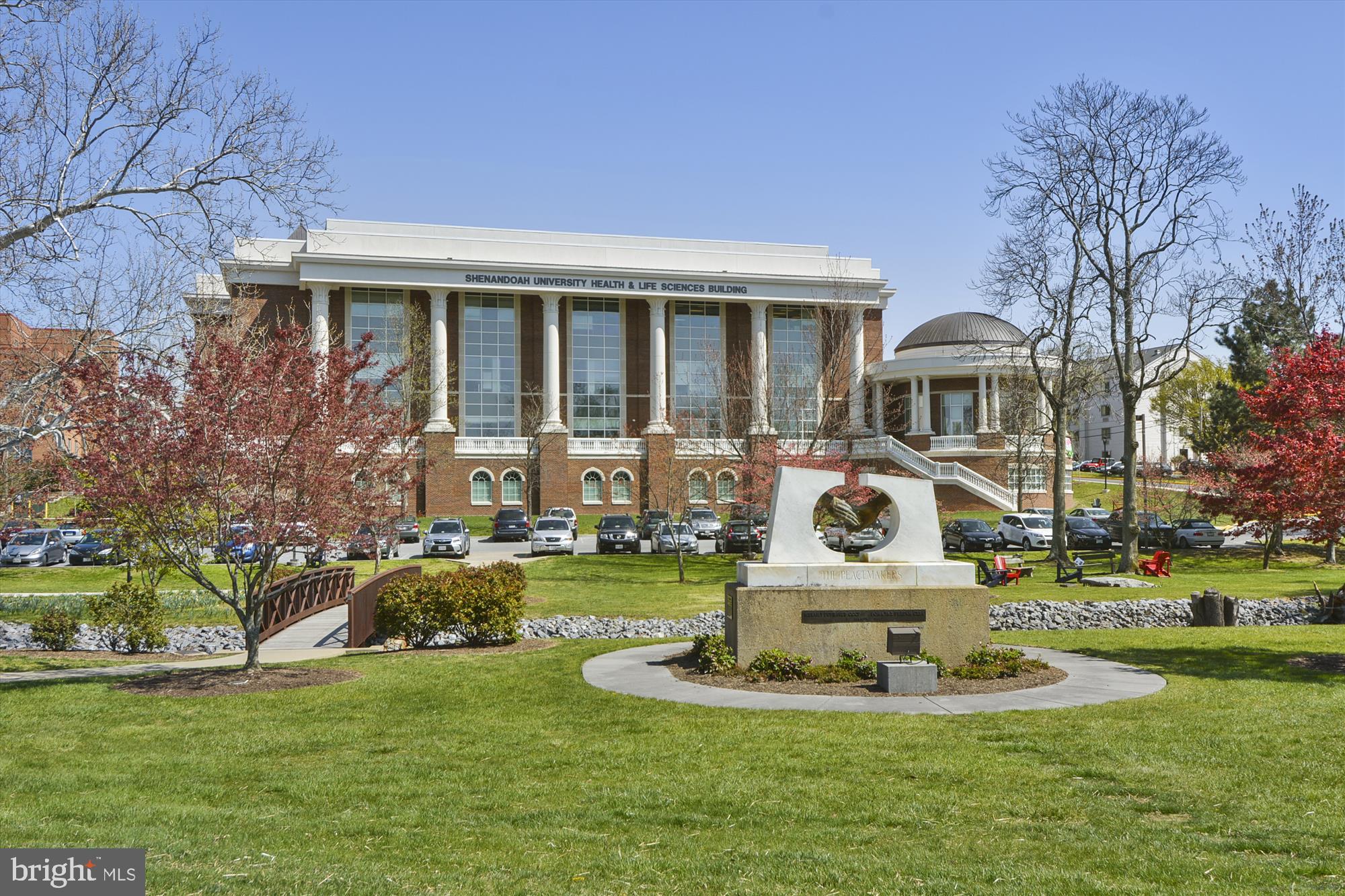 135 KENT STREET S Unit: 202