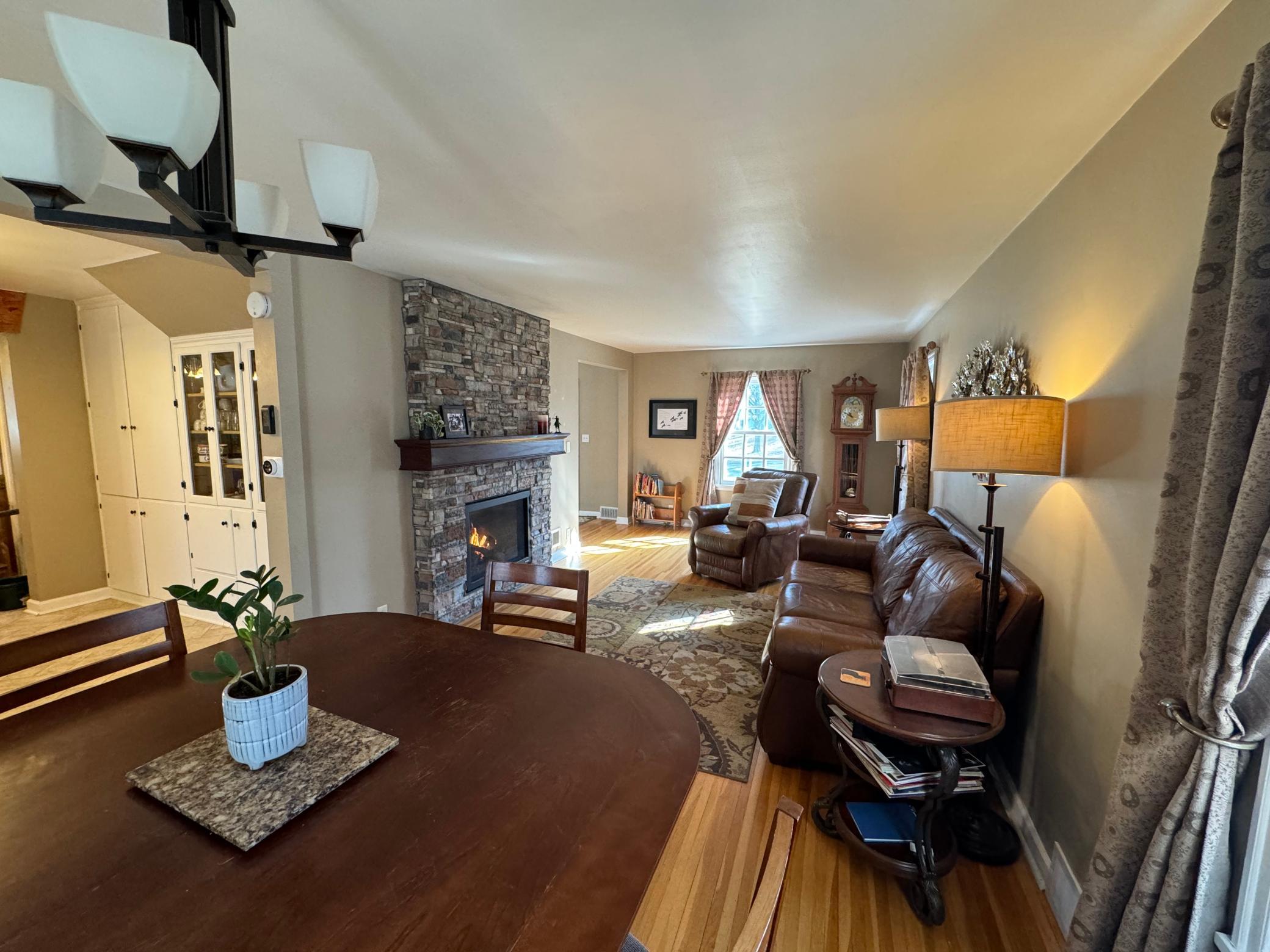 206 Sunset Boulevard