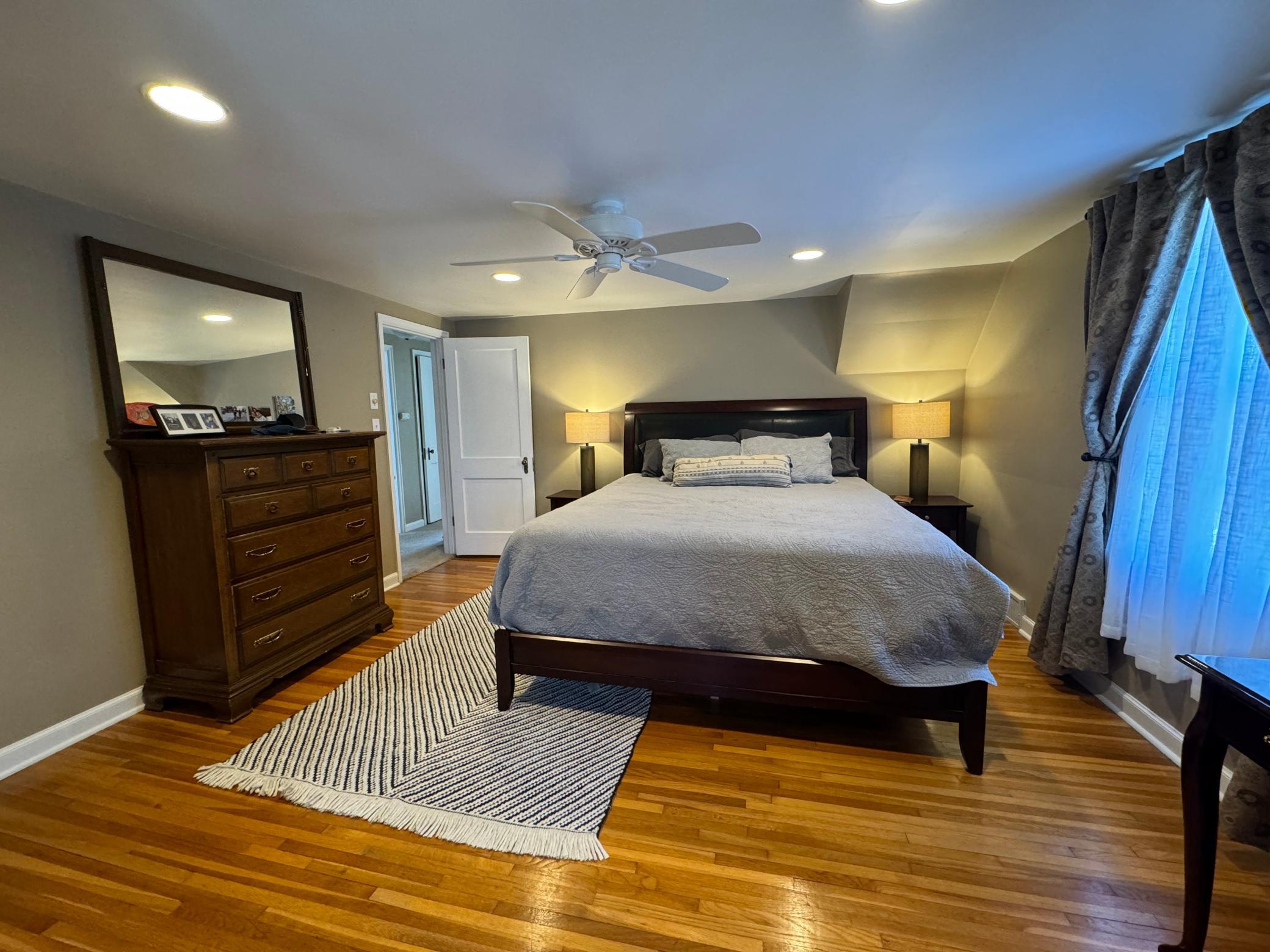 206 Sunset Boulevard