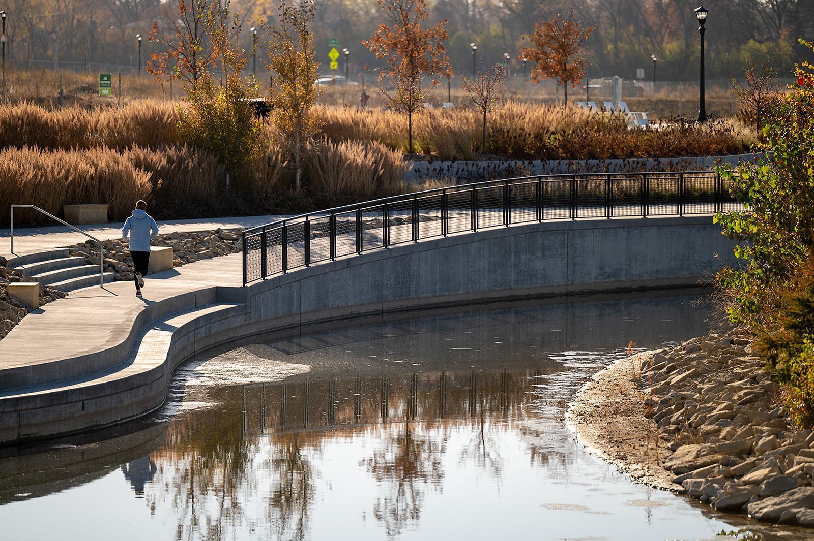 905 Falls Passage W Unit: H