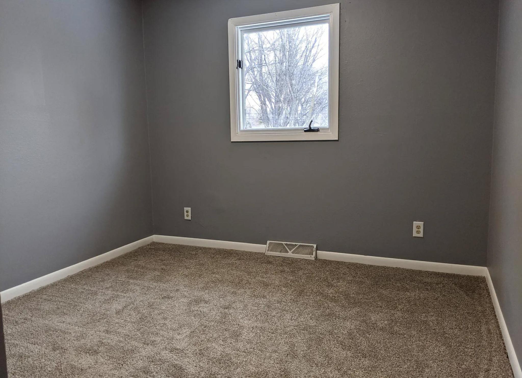 2012 Hoffman Road