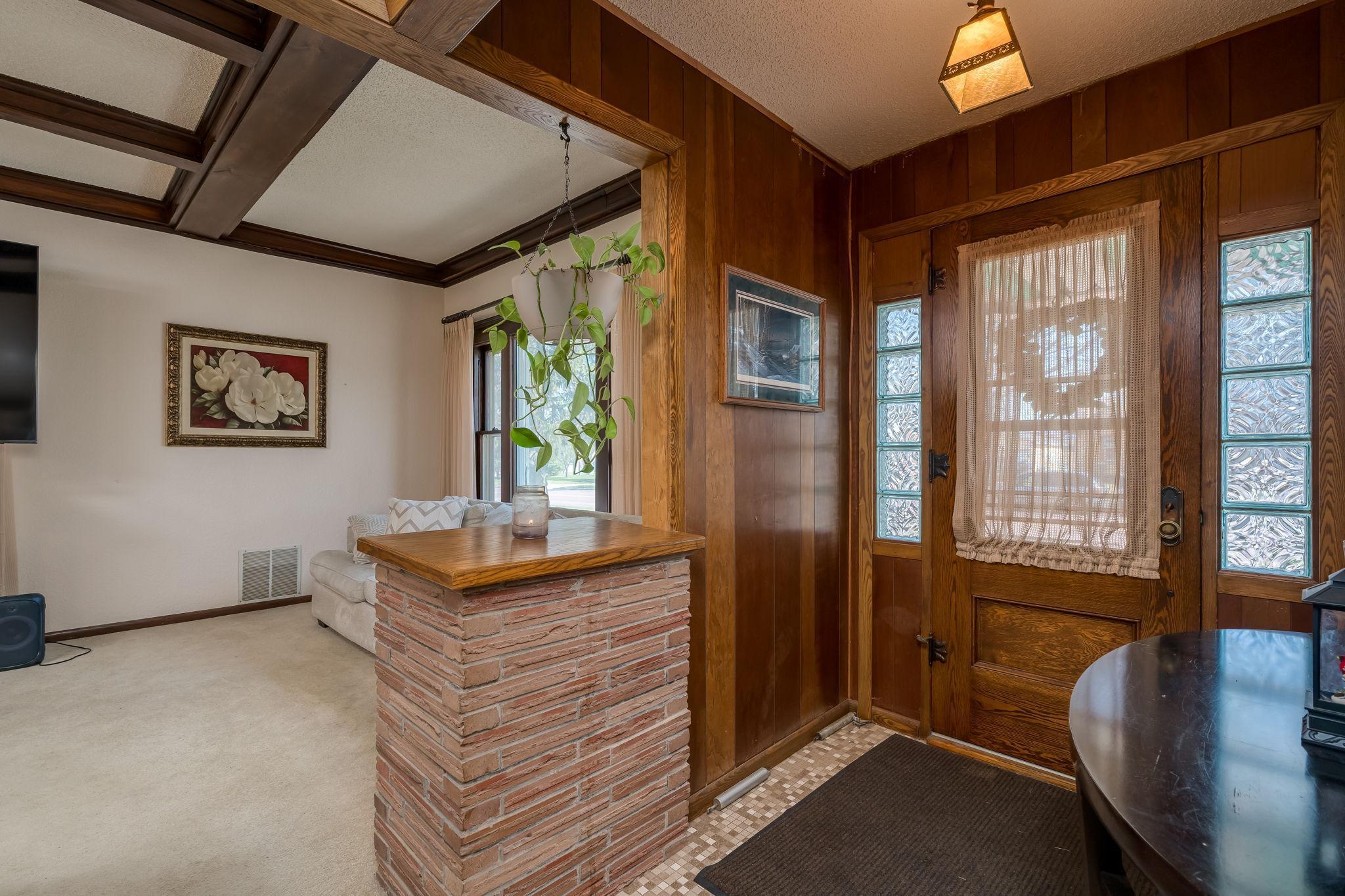 217 3rd Street E
