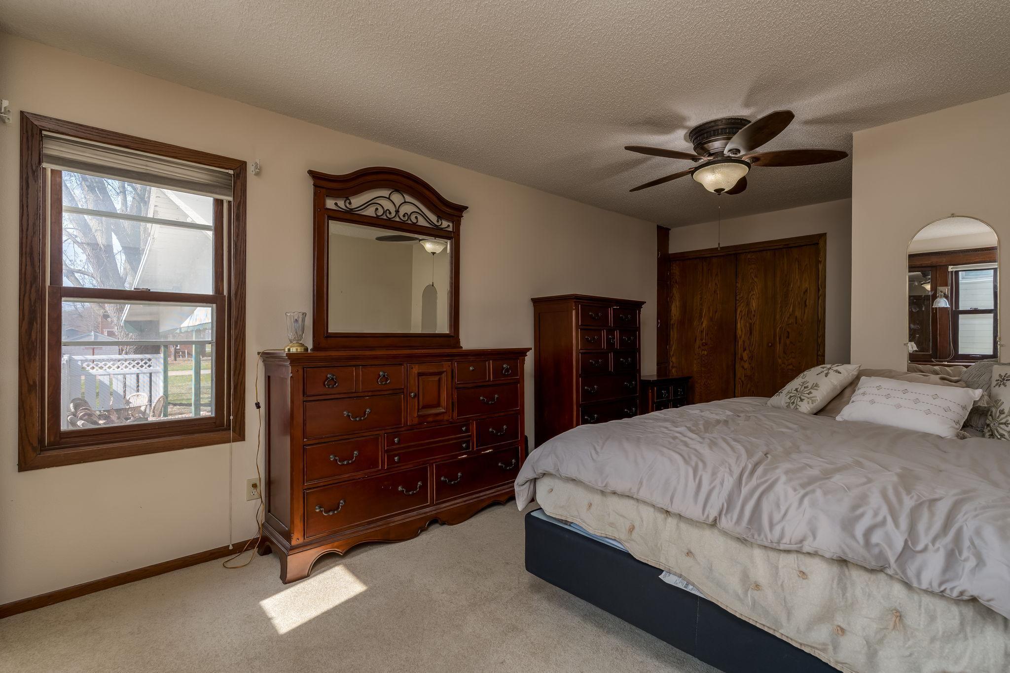 217 3rd Street E