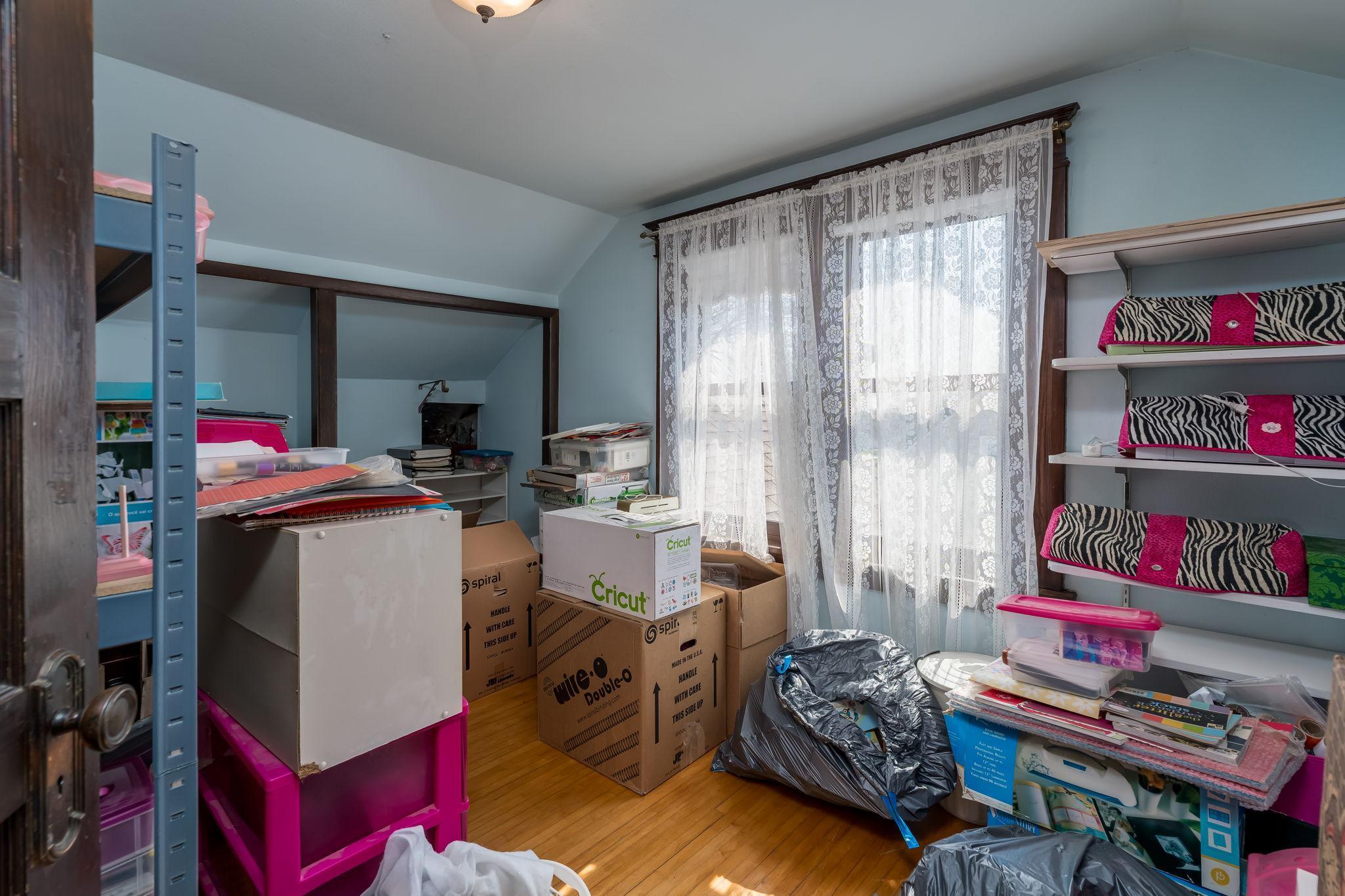 217 3rd Street E