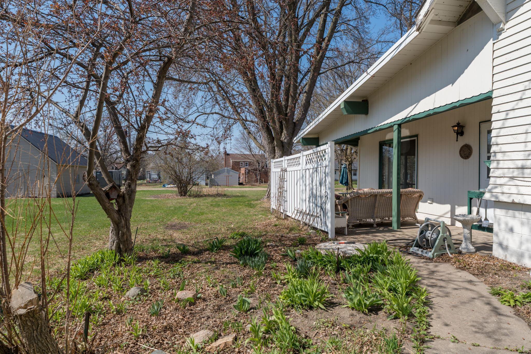 217 3rd Street E