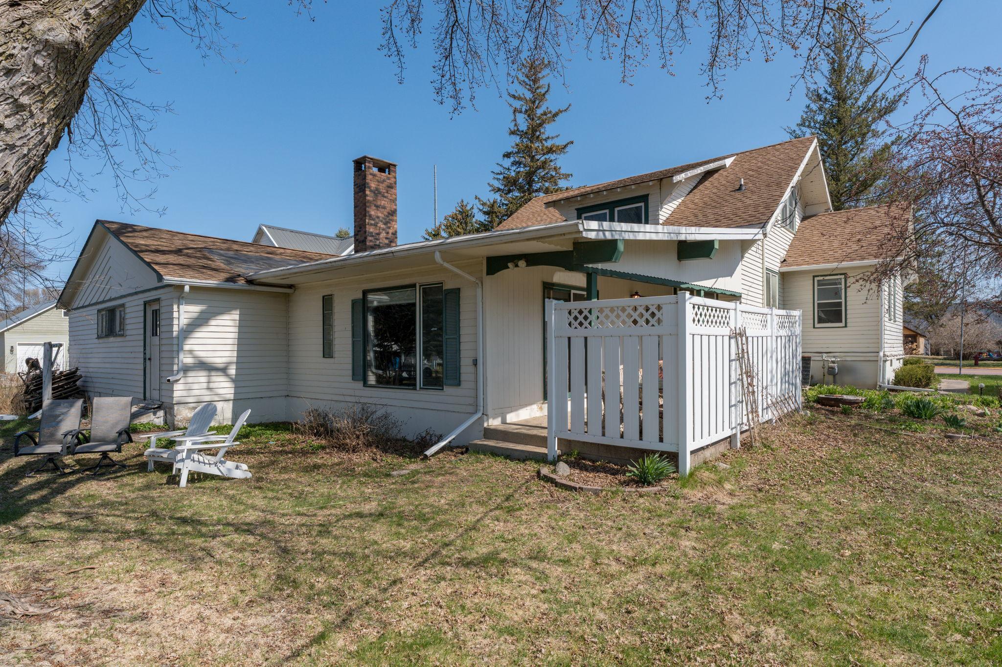 217 3rd Street E
