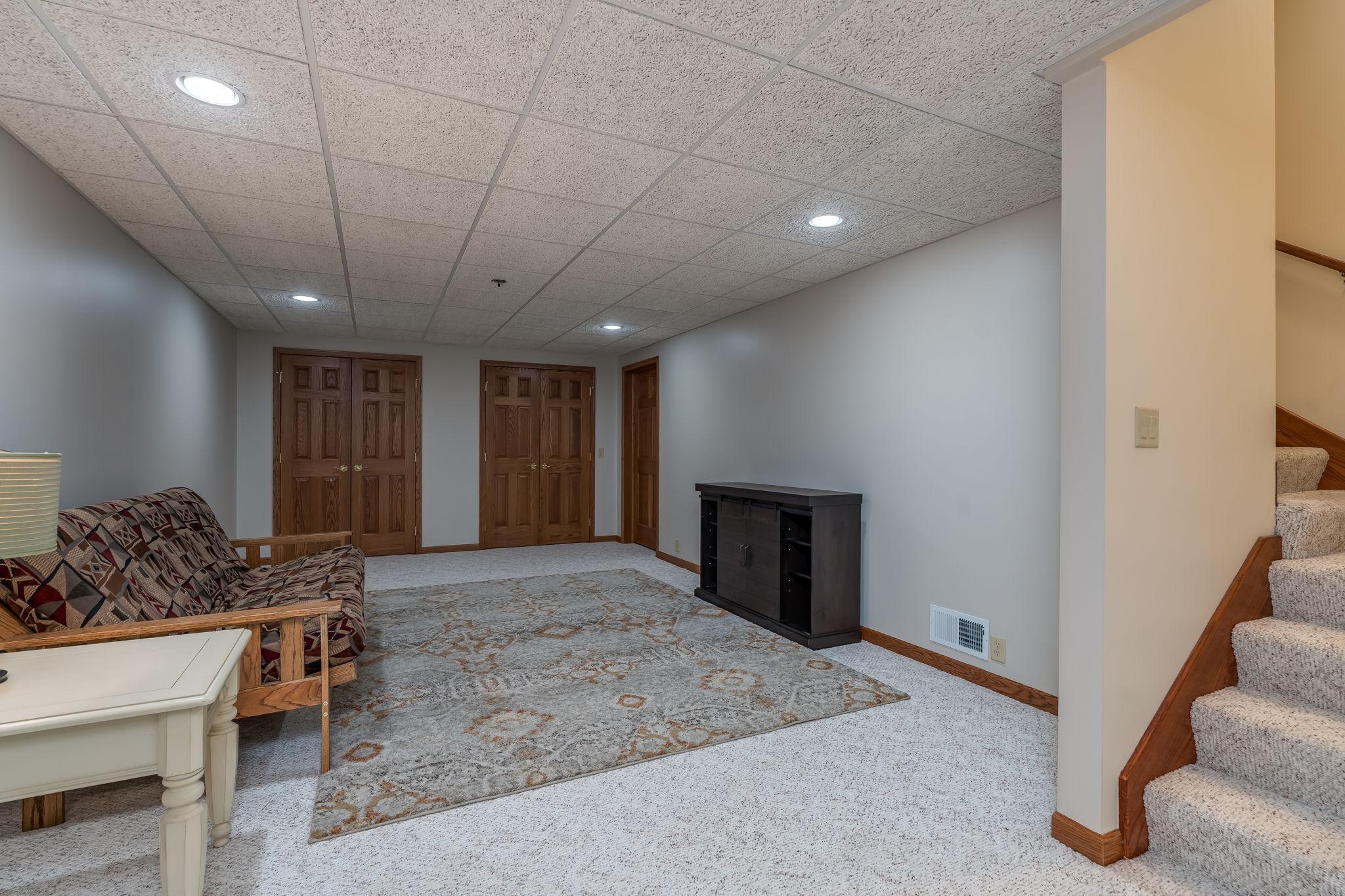 38124 Honeysuckle Lane