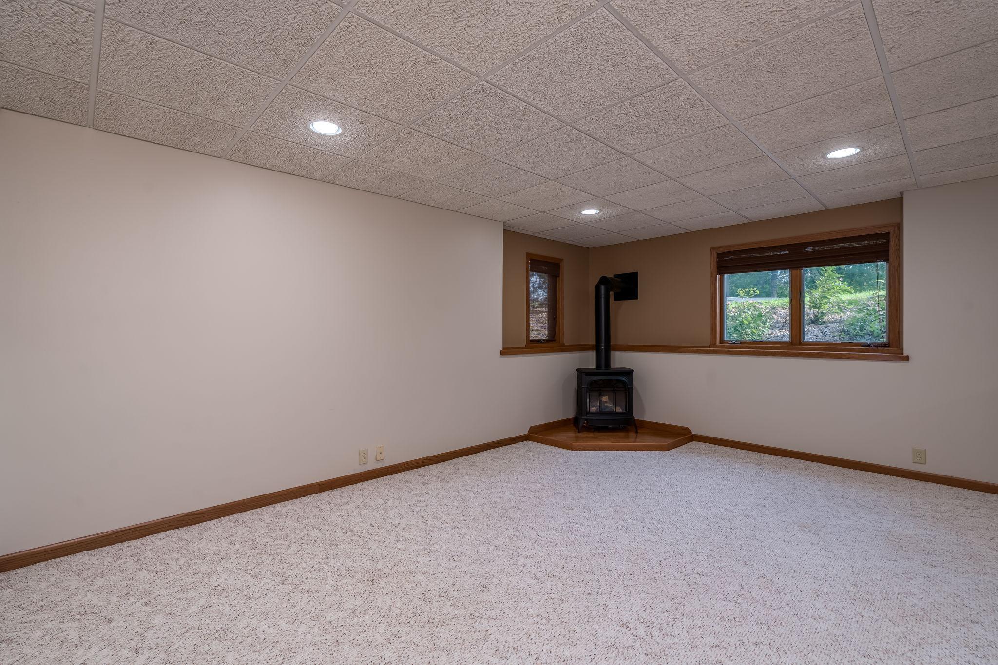 38124 Honeysuckle Lane