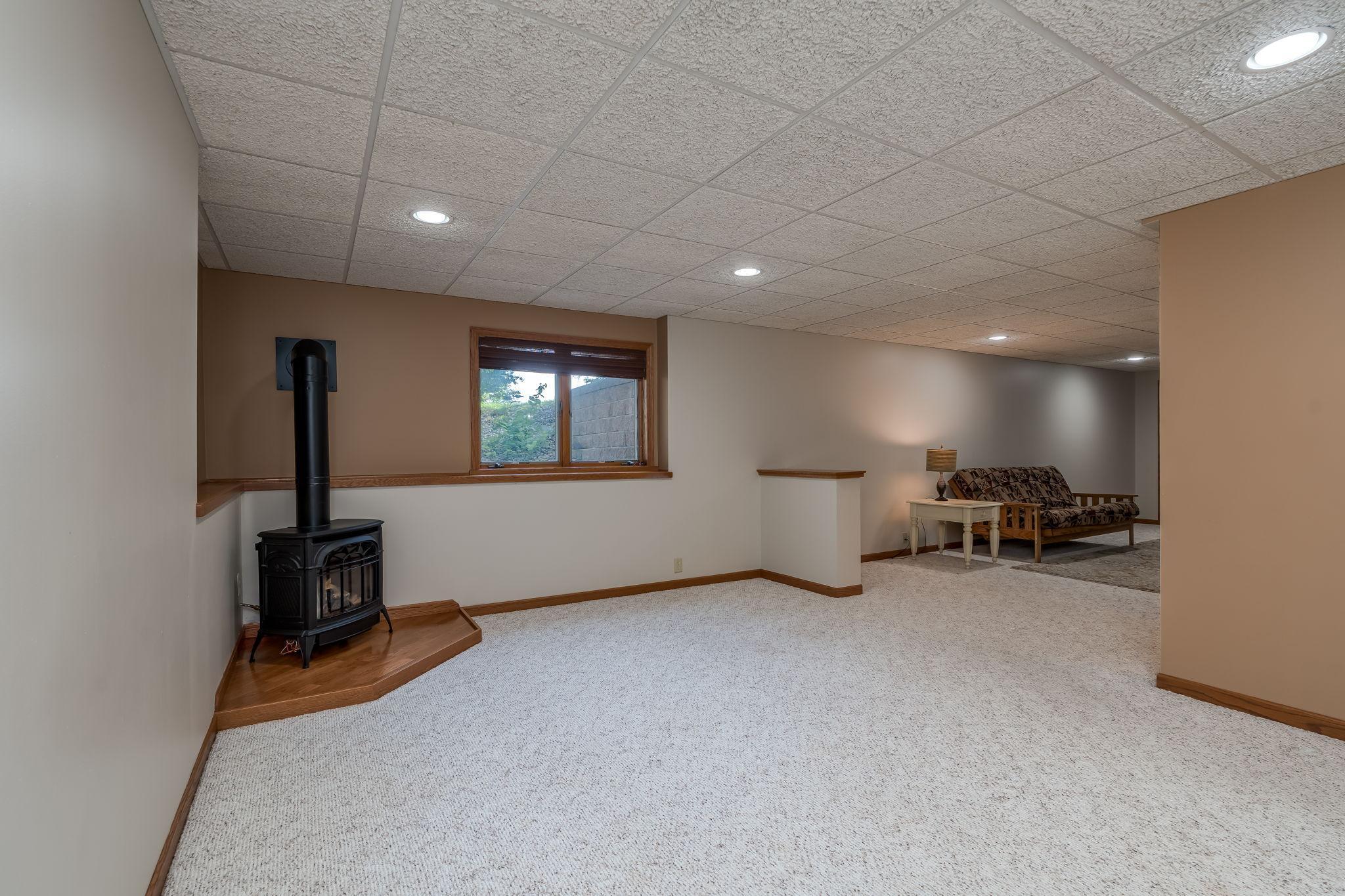 38124 Honeysuckle Lane