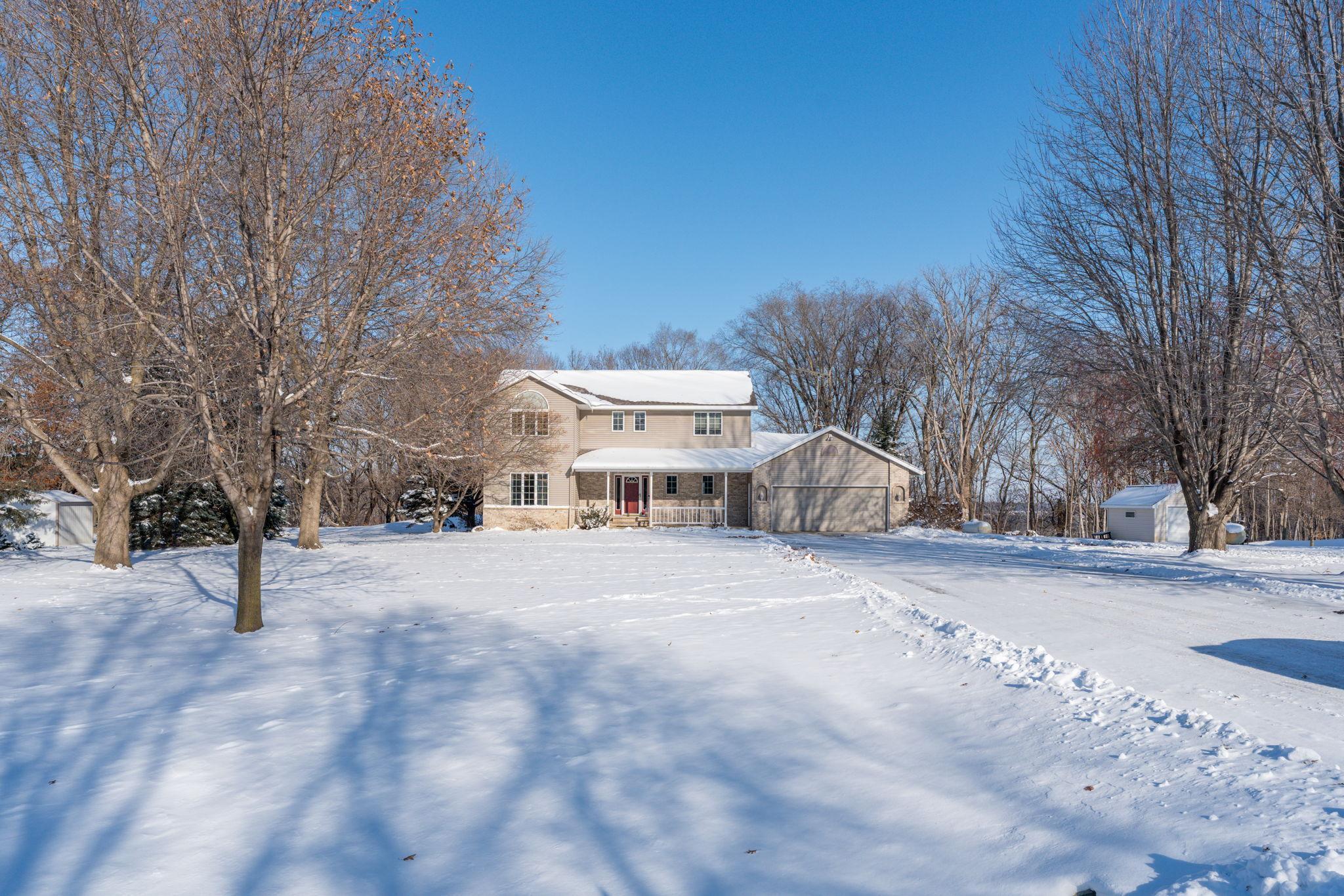 38124 Honeysuckle Lane