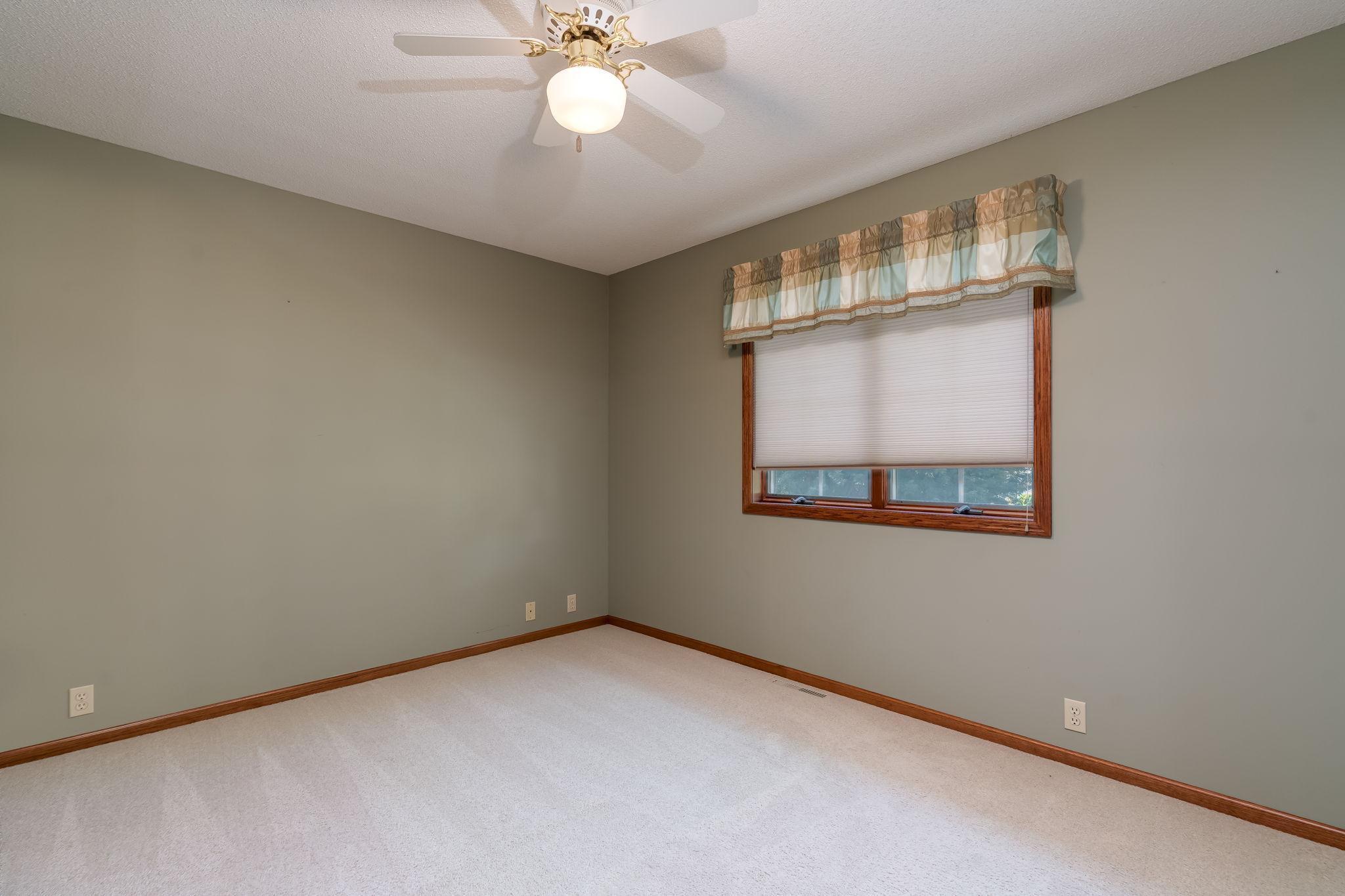 38124 Honeysuckle Lane