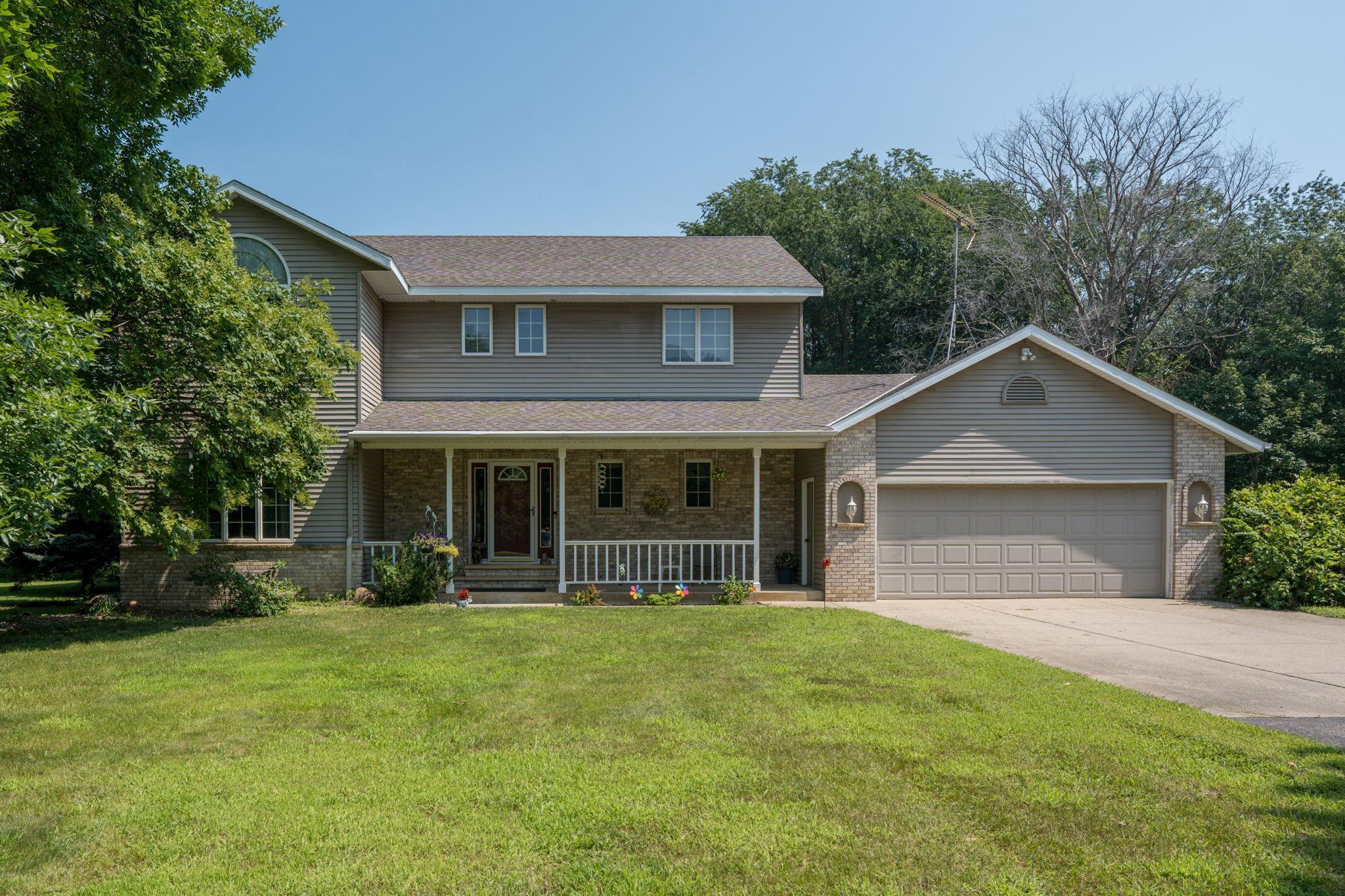 38124 Honeysuckle Lane