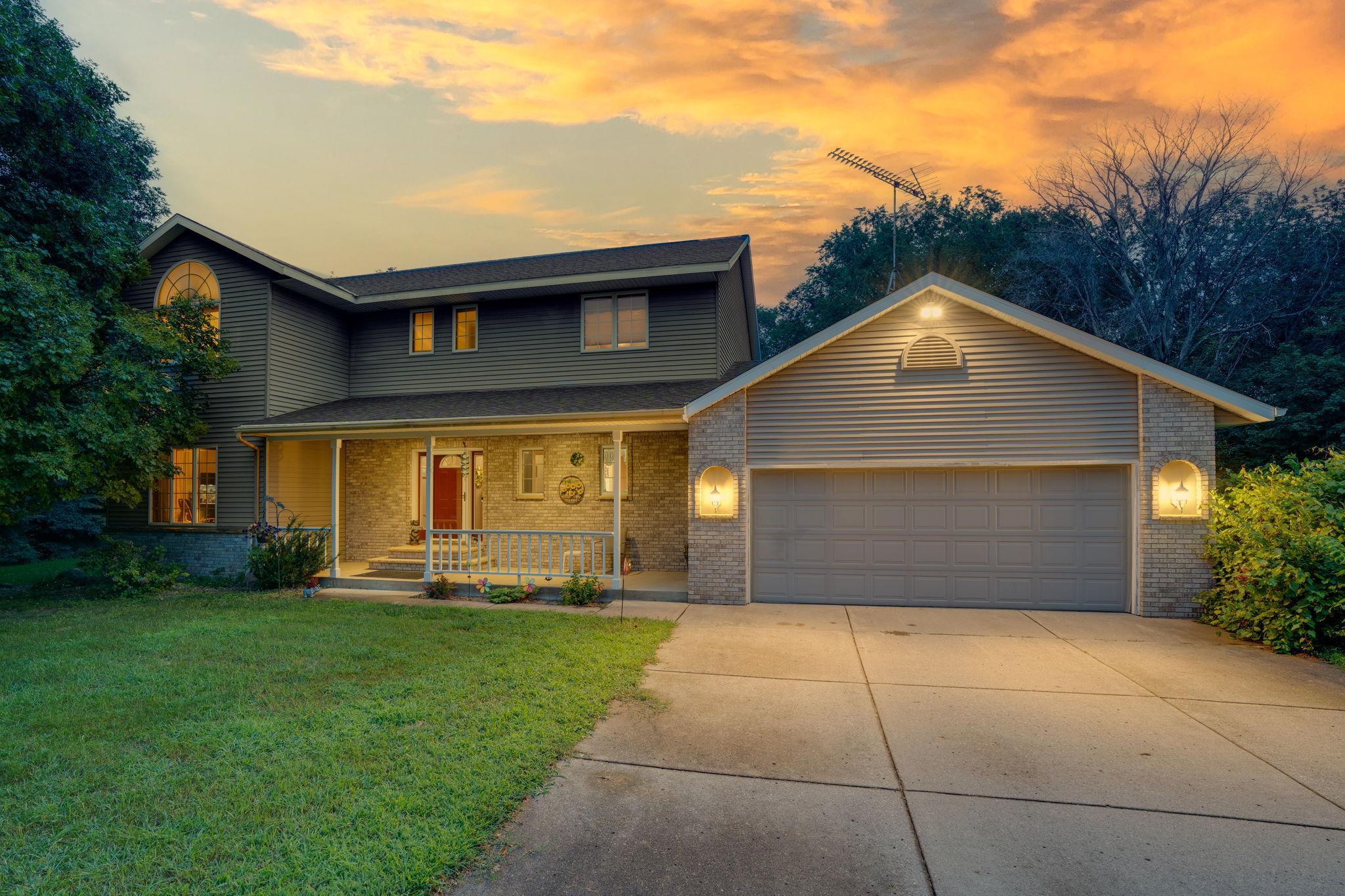 38124 Honeysuckle Lane