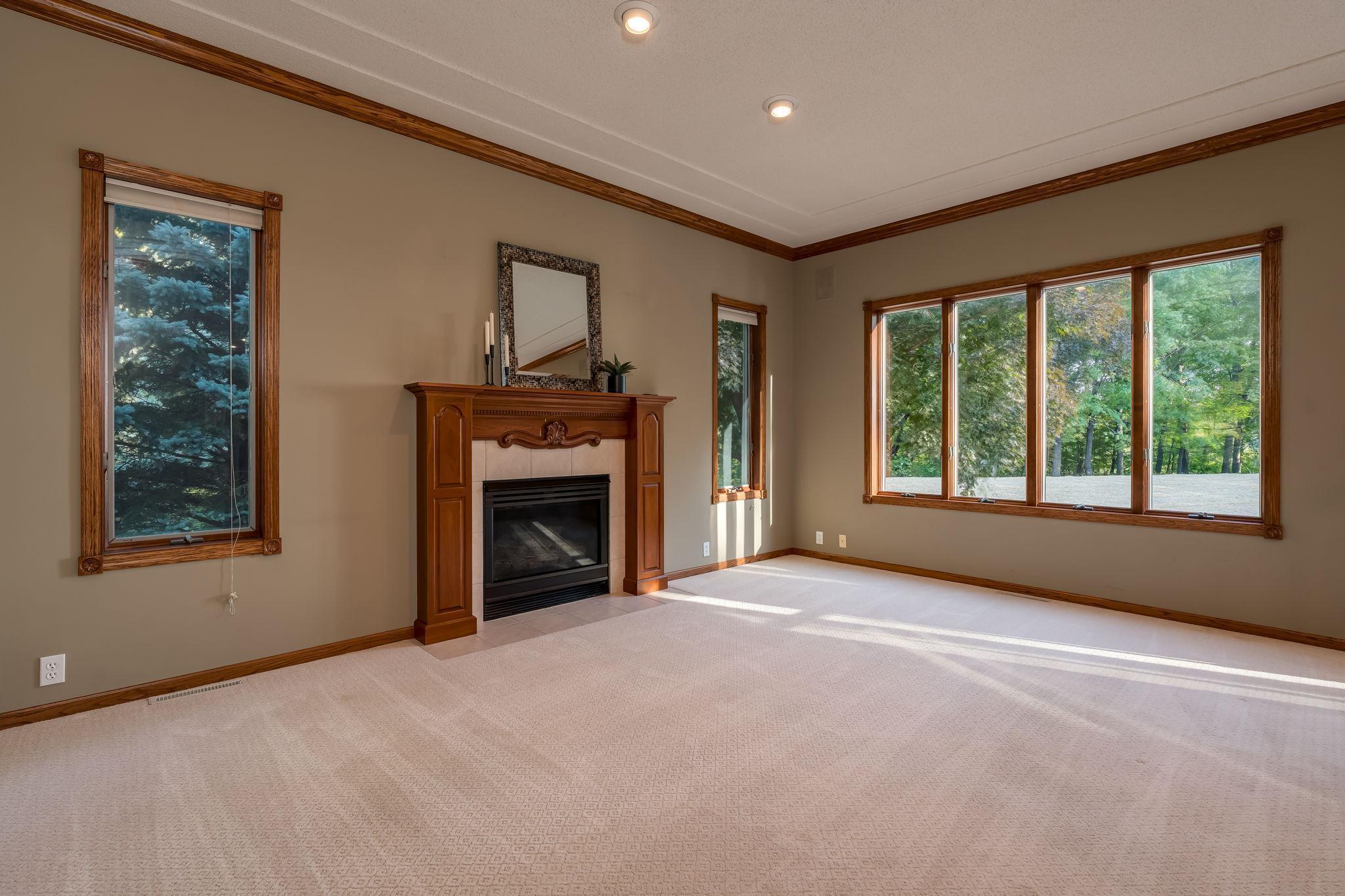 38124 Honeysuckle Lane