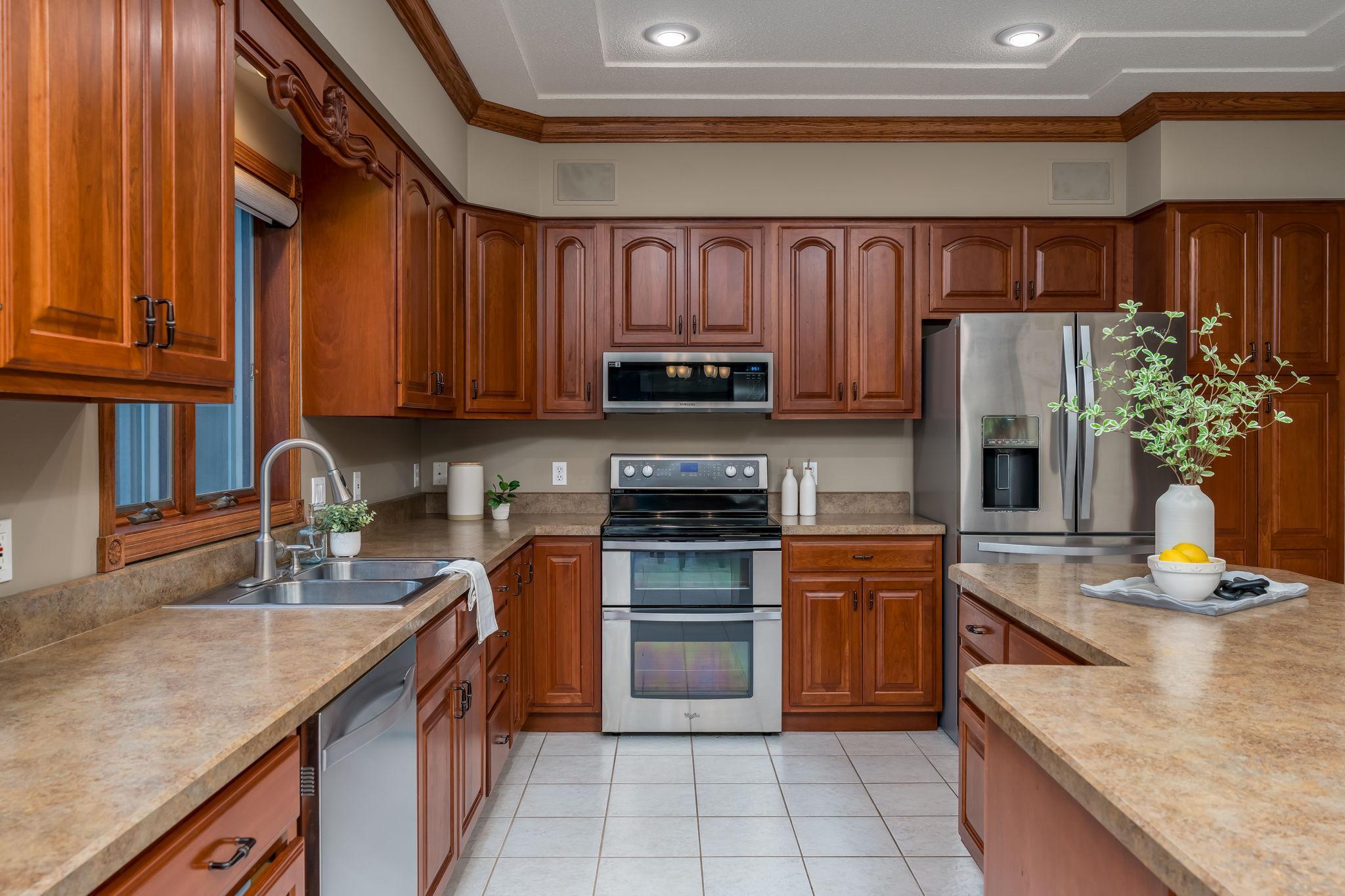 38124 Honeysuckle Lane