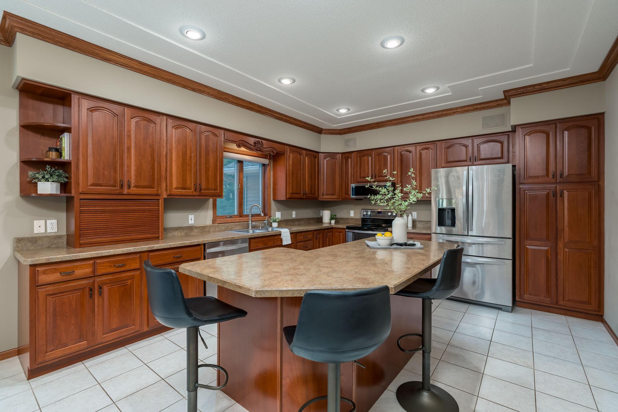 38124 Honeysuckle Lane