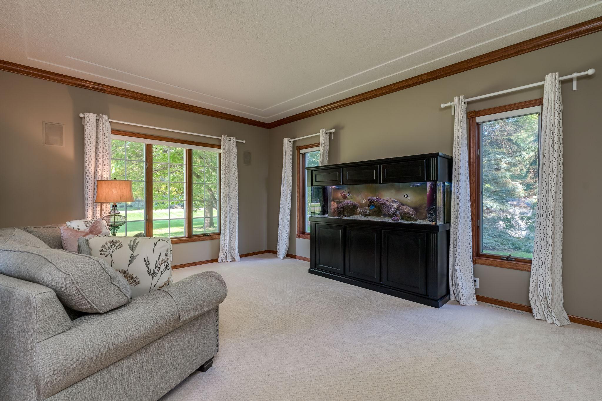 38124 Honeysuckle Lane