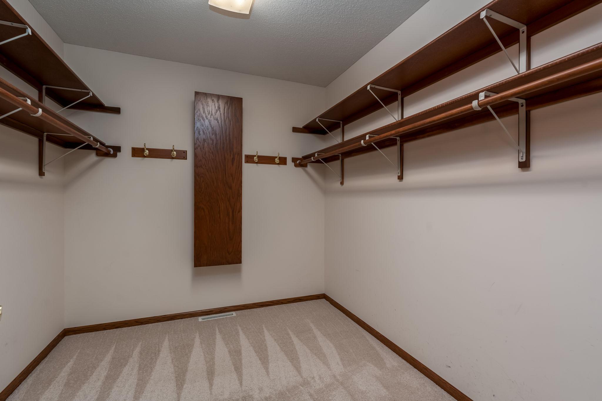 38124 Honeysuckle Lane