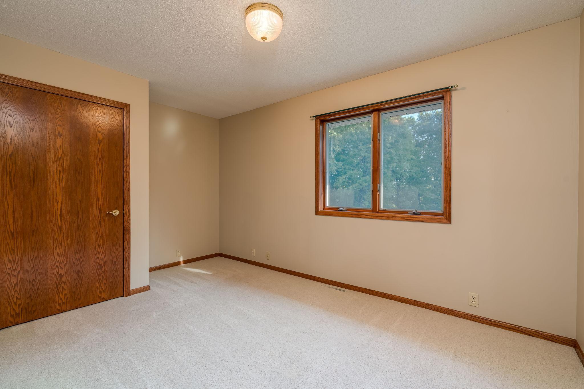 38124 Honeysuckle Lane