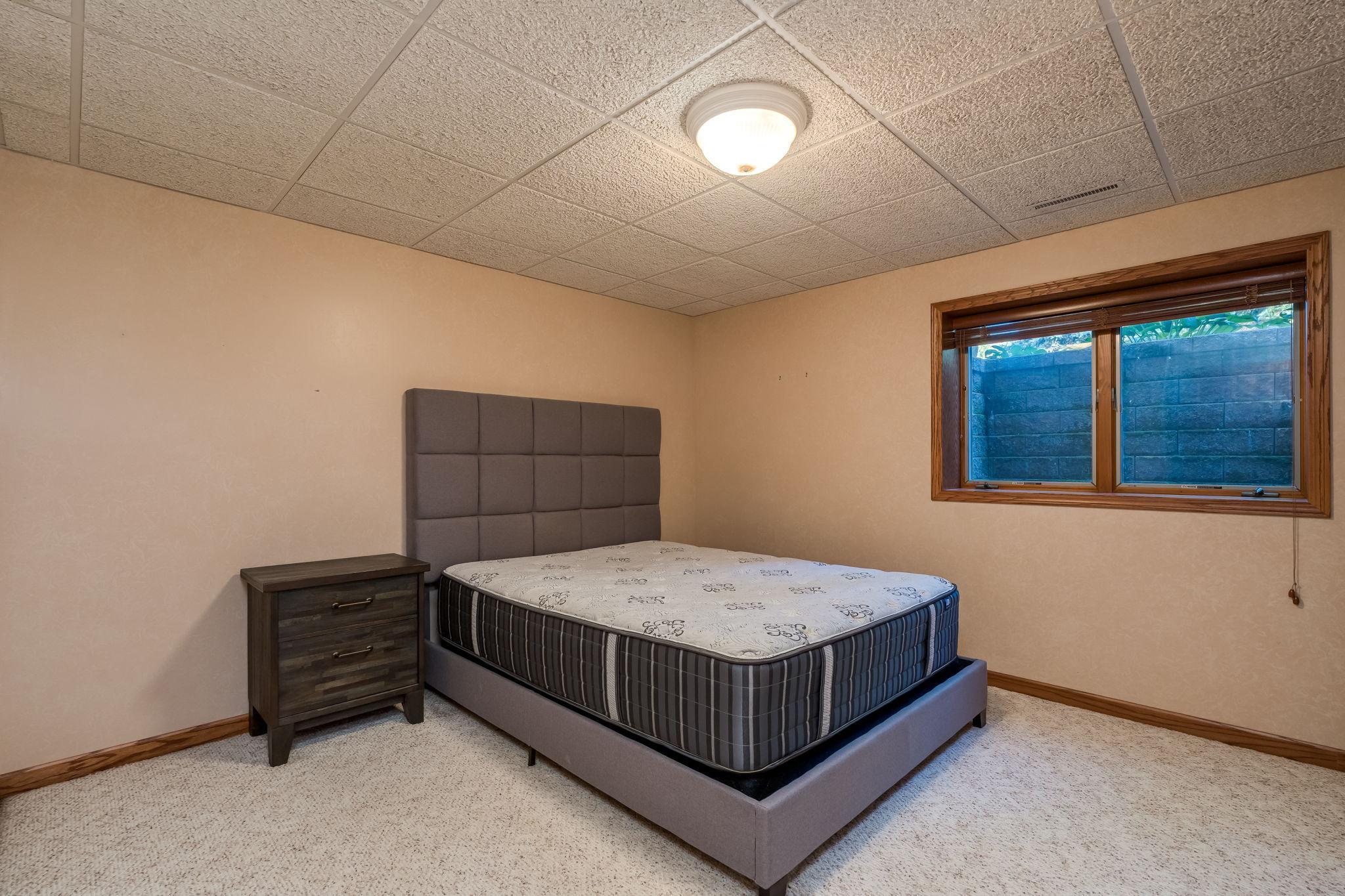 38124 Honeysuckle Lane