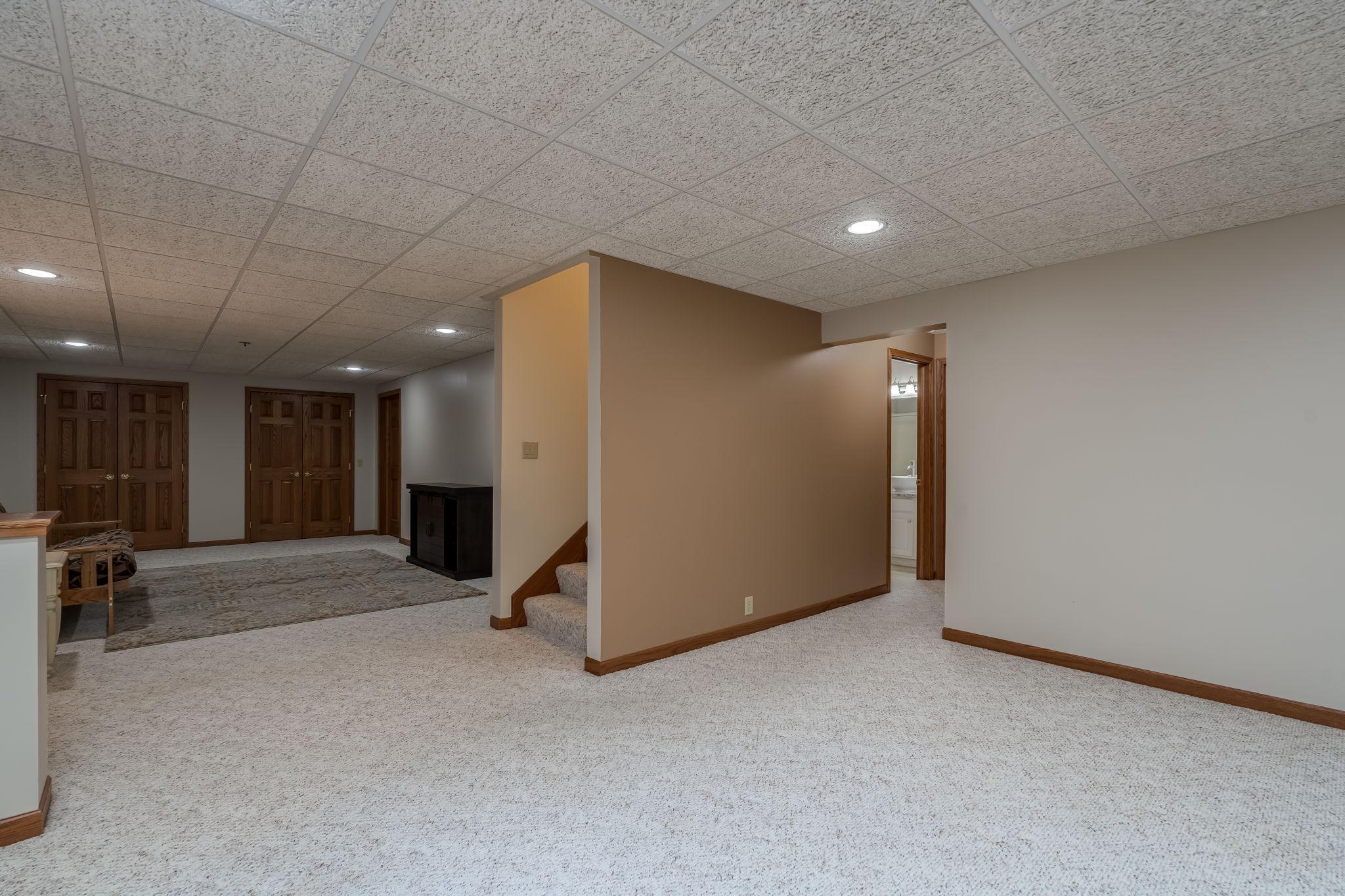 38124 Honeysuckle Lane