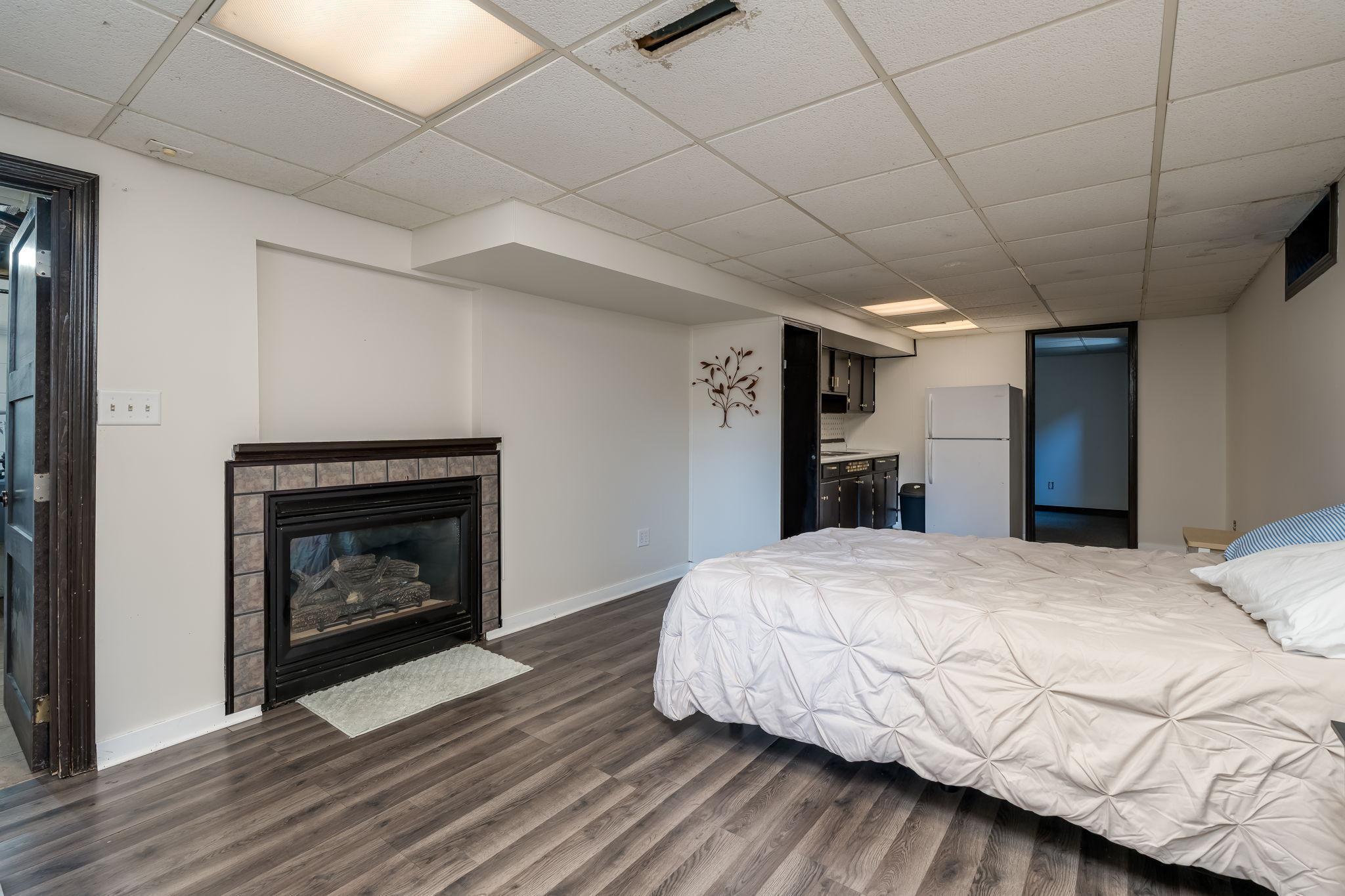 607 Blue Earth Street