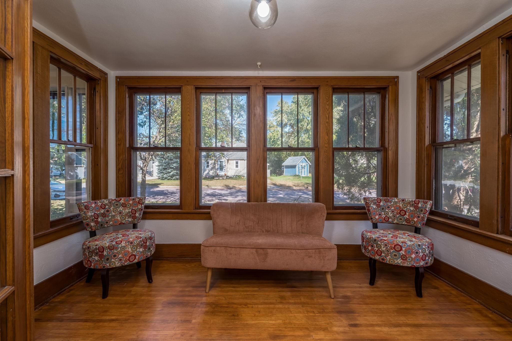 607 Blue Earth Street