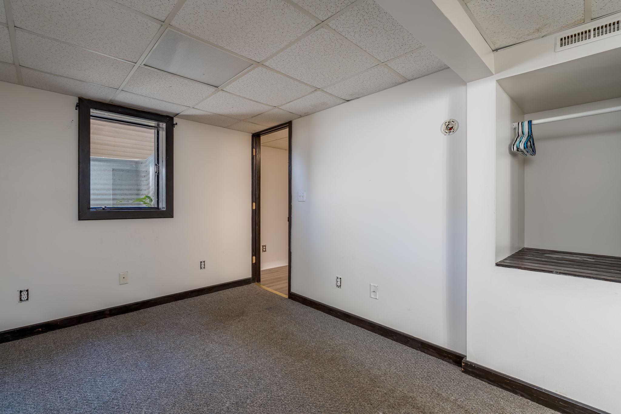 607 Blue Earth Street