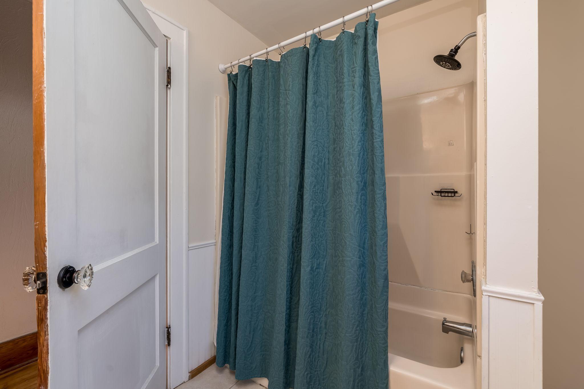 607 Blue Earth Street