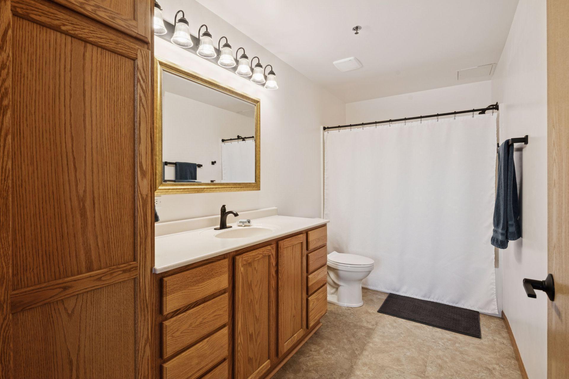 6600 Lyndale Avenue S Unit: 400