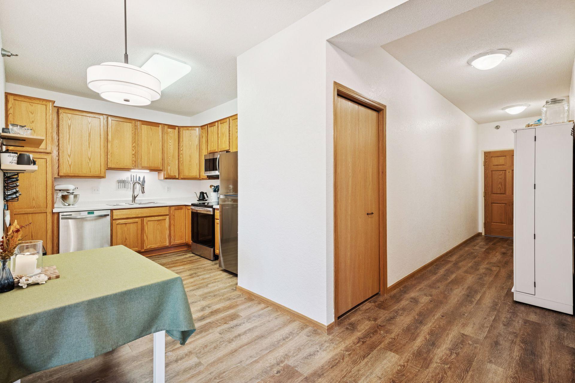 6600 Lyndale Avenue S Unit: 400