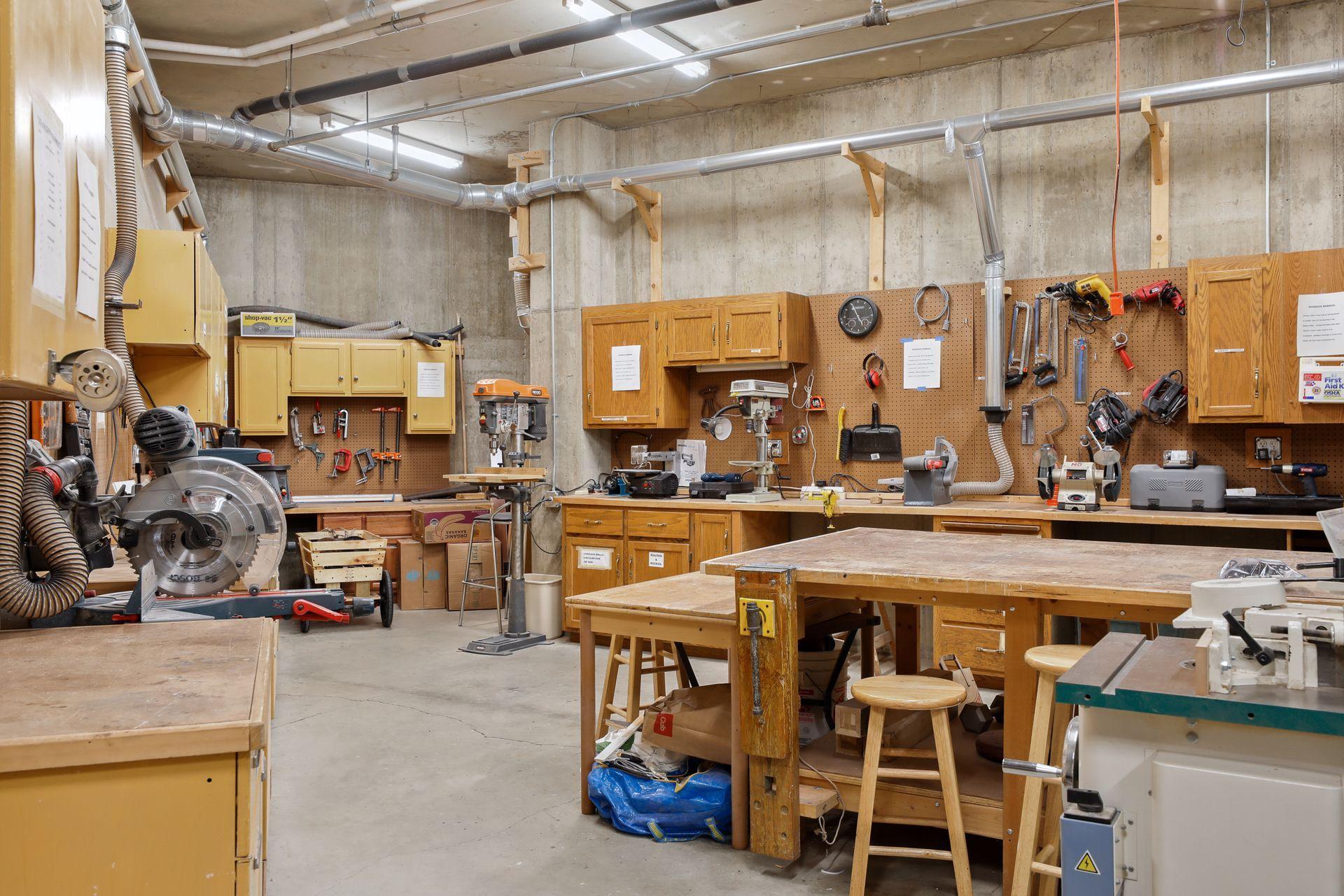 6600 Lyndale Avenue S Unit: 400