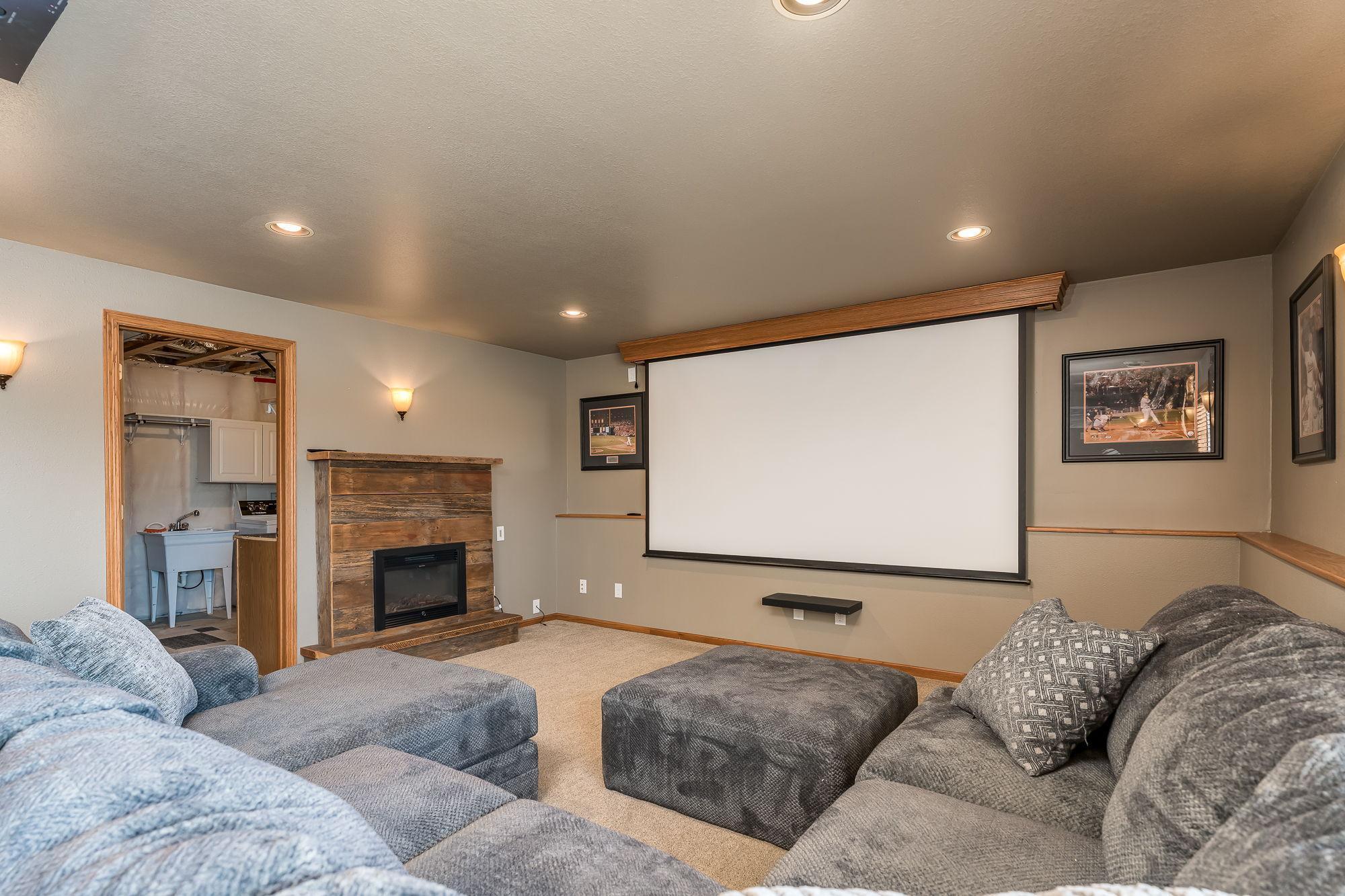 228 Grovebrook Circle